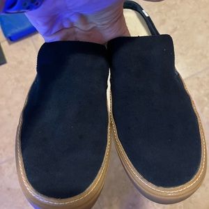 TOMS 9.5 mule shoes